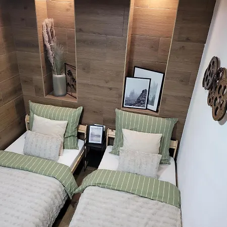 منزل ريفي Chalupa Oslany