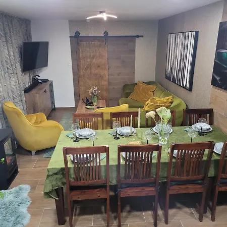 Chalupa Oslany * Oslany