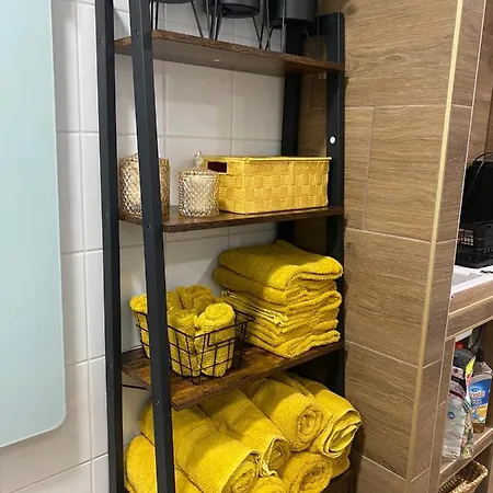 Chalupa Oslany Oslany