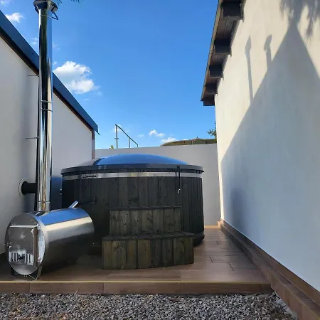 Chalupa Oslany Venkovský dům Oslany