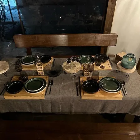 Chalupa Oslany * Oslany